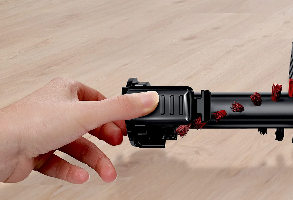 Στη φωτογραφία απεικονίζεται ένα χέρι που απελευθερώνει το πέλμα